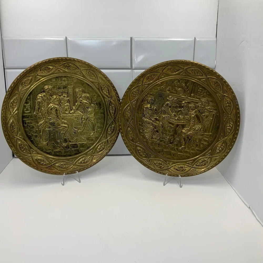 Vintage Elpec Brass Tavern Scene Wall Hanging Plates Pair Made in England 9.75